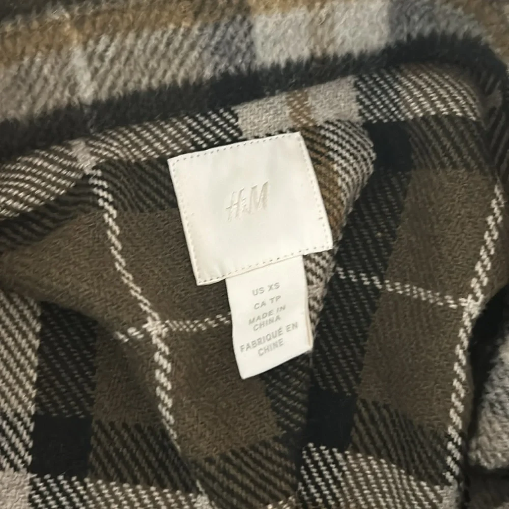 H&M jacket - Picture 2 of 3